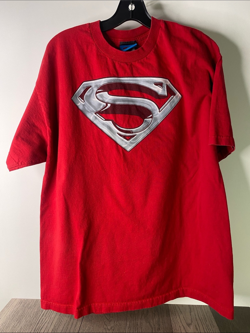 Vtg Superman DC Comics Red Short-Sleeve Tee with Silver Superman Emblem - 1548